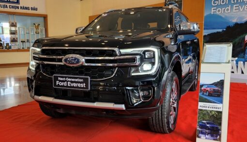 Ford Everest Titanium 4×4 AT