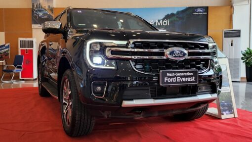 Ford Everest Titanium 4×4 AT